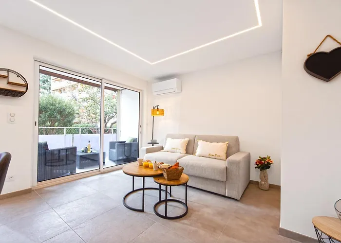 Aiglon Ii - Somptueux - Refait A Neuf - Parking Prive דירה *